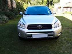 Silber Gebraucht 2006 Toyota RAV4 Executive SUV | 7.500 € (Etwas zu teuer)
