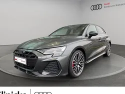 Grau Gebraucht 2024 Audi A3 Sportback S-Line Limousine | 40.990 € (Fairer Preis)