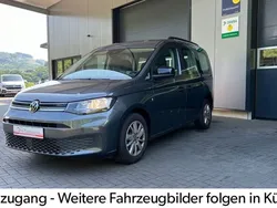 Grau Gebraucht 2021 VW Caddy Life Van / Kleinbus | 20.990 € (Etwas zu teuer)