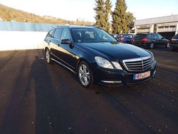 Schwarz Gebraucht 2011 Mercedes E250 Avantgarde Kombi | 7.200 € (Fairer Preis)