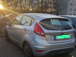 Silber Gebraucht 2009 Ford Fiesta Ambiente Limousine | 1.800 € (Superpreis)