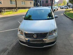 Silber Gebraucht 2007 VW Touran Van / Kleinbus | 3.000 €