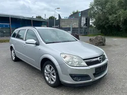 Grau Gebraucht 2005 Opel Astra Kombi | 1.499 € (Superpreis)