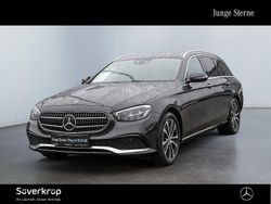 Grau Gebraucht 2022 Mercedes E300 Avantgarde Limousine | 33.970 € (Fairer Preis)