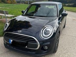 Blau Gebraucht 2020 Mini ONE Kleinwagen | 13.600 € (Fairer Preis)