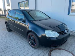 Schwarz Gebraucht 2004 VW Golf V Trendline Limousine | 2.800 € (Etwas zu teuer)
