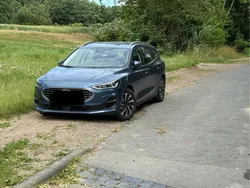 Blau Gebraucht 2023 Ford Focus Titanium Kombi | 20.000 € (Guter Preis)