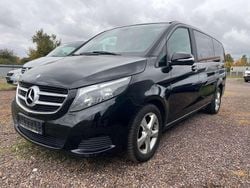 Obsidianschwarz metallic Gebraucht 2014 Mercedes V200 Sport Van / Kleinbus | 27.990 €