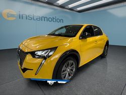 Gelb Gebraucht 2023 Peugeot e-208 Allure Kleinwagen | 19.949 € (Guter Preis)