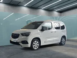 Weiß Gebraucht 2019 Opel Combo Life Innovation Van / Kleinbus | 21.089 € (Teuer)