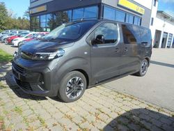 Grau Gebraucht 2025 Opel Zafira Limousine | 48.990 €