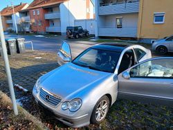 Silber Gebraucht 2003 Mercedes C200 Coupé | 3.500 € (Etwas zu teuer)