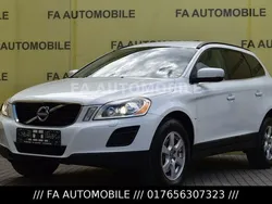 White solid ice white / so Gebraucht 2013 Volvo XC60 Momentum SUV | 14.900 € (Fairer Preis)