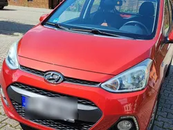 Rot Gebraucht 2015 Hyundai i10 Kleinwagen | 6.300 € (Fairer Preis)
