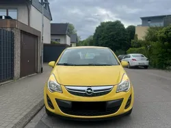 Gelb Gebraucht 2012 Opel Corsa Kleinwagen | 1.990 € (Guter Preis)