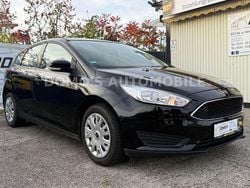 Schwarz Gebraucht 2016 Ford Focus Ambiente Limousine | 7.990 € (Guter Preis)