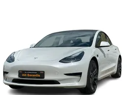 Weiß Gebraucht 2021 Tesla Model 3 Long Range Limousine | 25.980 € (Fairer Preis)