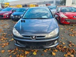 Antrazit Gebraucht 2007 Peugeot 206 Limousine | 3.999 €