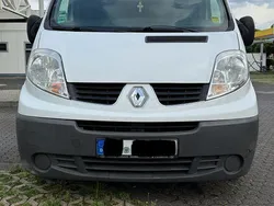 Weiß Gebraucht 2009 Renault Trafic Van | 5.799 € (Teuer)