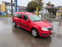 Rot "passion" Gebraucht 2009 Dacia Logan MCV Lauréate Kombi | 1.990 € (Etwas zu teuer)
