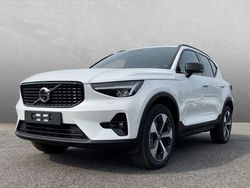 Weiss Gebraucht 2024 Volvo XC40 Plus SUV | 43.880 € (Teuer)
