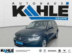 Schwarz Gebraucht 2022 VW Tiguan Elegance SUV | 32.690 € (Fairer Preis)
