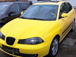 Gelb Gebraucht 2005 Seat Ibiza Kleinwagen | 1.700 € (Fairer Preis)