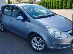 Silber Gebraucht 2010 Opel Corsa Limousine | 2.999 € (Fairer Preis)