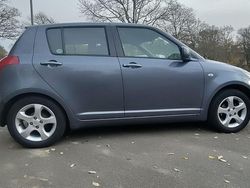 Silber Gebraucht 2006 Suzuki Swift Club Limousine | 1.690 € (Fairer Preis)