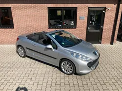 Silber Gebraucht 2008 Peugeot 207 CC Cabrio | 3.500 € (Etwas zu teuer)