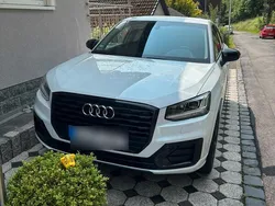 Weiß Gebraucht 2020 Audi Q2 SUV | 20.999 € (Fairer Preis)