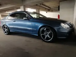 Blau Gebraucht 2002 Mercedes CLK320 Elegance Coupé | 10.990 €