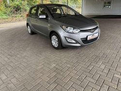 Grau Gebraucht 2012 Hyundai i20 Classic Kleinwagen | 4.290 € (Etwas zu teuer)