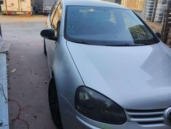 Silber Gebraucht 2004 VW Golf Limousine | 900 € (Guter Preis)