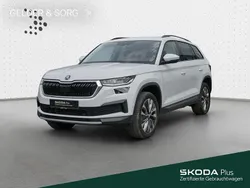 Moonweiss metallic met. Gebraucht 2023 Skoda Kodiaq Tour SUV | 34.890 € (Fairer Preis)