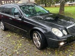 Schwarz Gebraucht 2007 Mercedes E320 Avantgarde Kombi | 3.750 € (Fairer Preis)