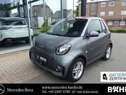 Grau Gebraucht 2021 Smart ForTwo Electric Drive Passion Cabrio | 13.450 € (Fairer Preis)
