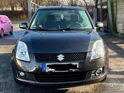 Schwarz Gebraucht 2010 Suzuki Swift Comfort Limousine | 3.700 € (Fairer Preis)