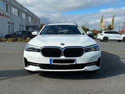 Weiß Gebraucht 2021 BMW 520 Kombi | 27.890 € (Fairer Preis)