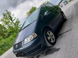 Grau Gebraucht 2008 VW Sharan Van / Kleinbus | 3.900 € (Fairer Preis)