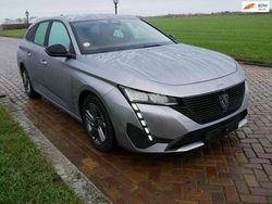 Silber Gebraucht 2022 Peugeot 308 SW Active Kombi | 13.309 € (Guter Preis)