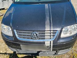 Schwarz Gebraucht 2005 VW Touran Van / Kleinbus | 1.250 € (Guter Preis)
