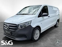 Arktikweiß Gebraucht 2024 Mercedes Vito Van / Kleinbus | 47.573 €