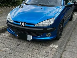 Blau Gebraucht 2002 Peugeot 206 CC Cabrio | 1.950 € (Teuer)