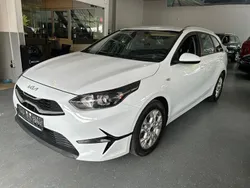 Weiß Gebraucht 2022 Kia Ceed Sportswagon Kombi | 10.500 €
