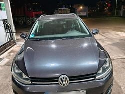 Violet Gebraucht 2015 VW Golf VII Kombi | 9.000 € (Guter Preis)