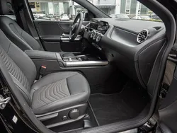 Schwarz / nachtschwarz Gebraucht 2025 Mercedes B200 Van / Kleinbus | 38.440 €