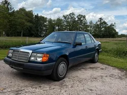 Blau Gebraucht 1988 Mercedes 200 Limousine | 3.000 €