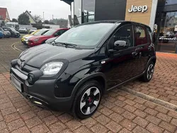 Schwarz Gebraucht 2023 Fiat Panda Cross Cross Kleinwagen | 12.980 € (Fairer Preis)