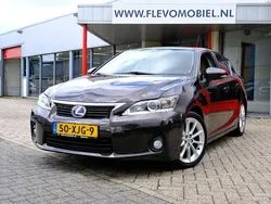 Braun Gebraucht 2012 Lexus CT200h Business Edition Limousine | 9.950 € (Fairer Preis)